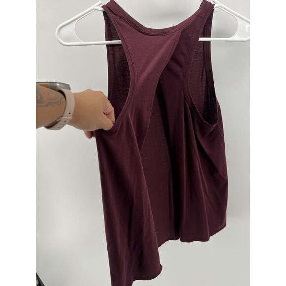 Lululemon Size 4 Athletic Top Open Up Tank Women Maroon Red Sleeveless Open Back - Picture 7 of 7